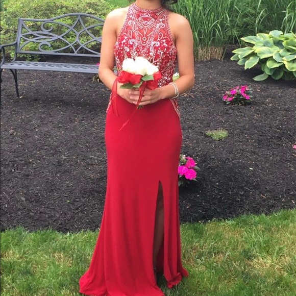 Prom dress - Picture 2 of 4